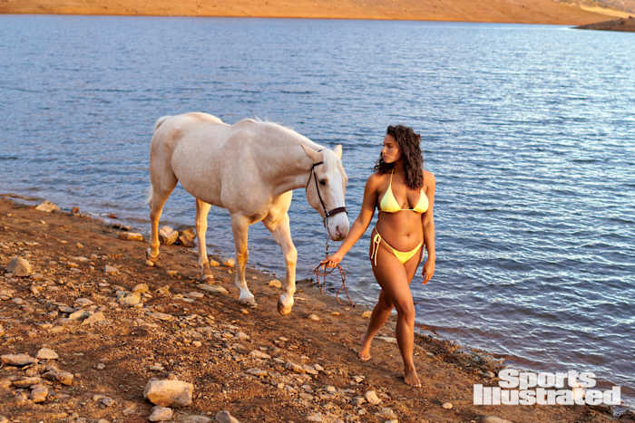 X163463_TK3_00699WMweb